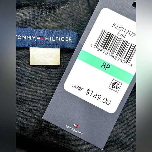 NWT Tommy Hilfiger Self Belted Floral Print Lined Dress With Zip Back Closure - Picture 10 of 10